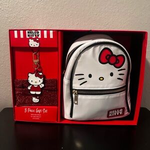 Hello Kitty 3-Piece Gift Set with White Backpack